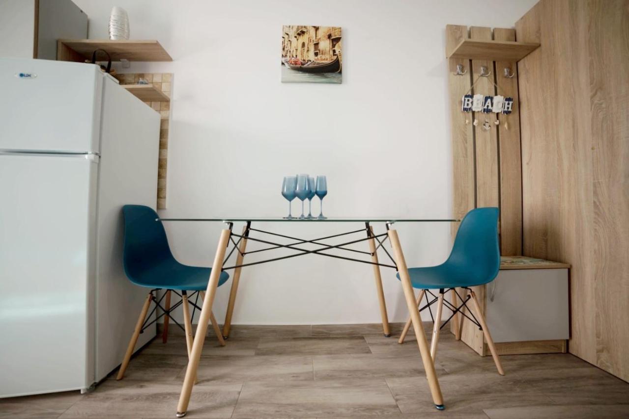 Kazeboo Beach Apartment Năvodari Eksteriør bilde